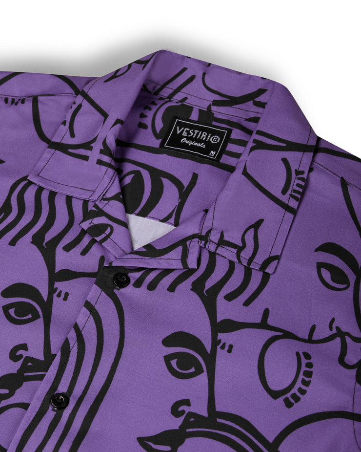 Face of abstract printed short sleeve shirt for men