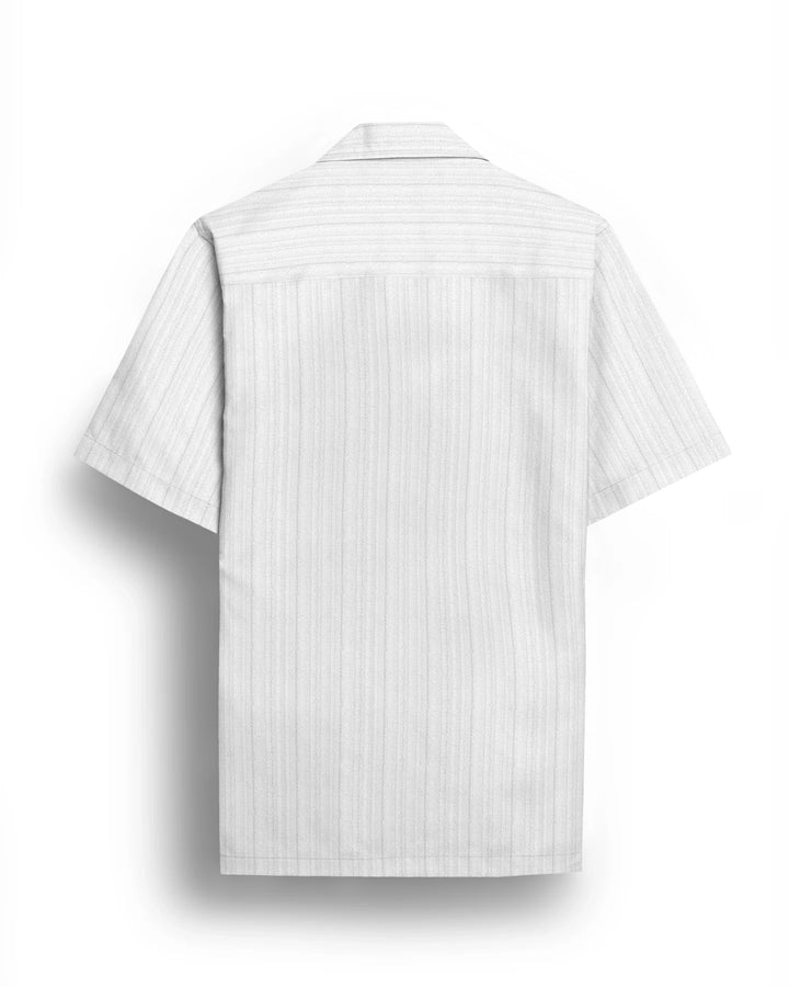 White popcorn half sleeve shirt