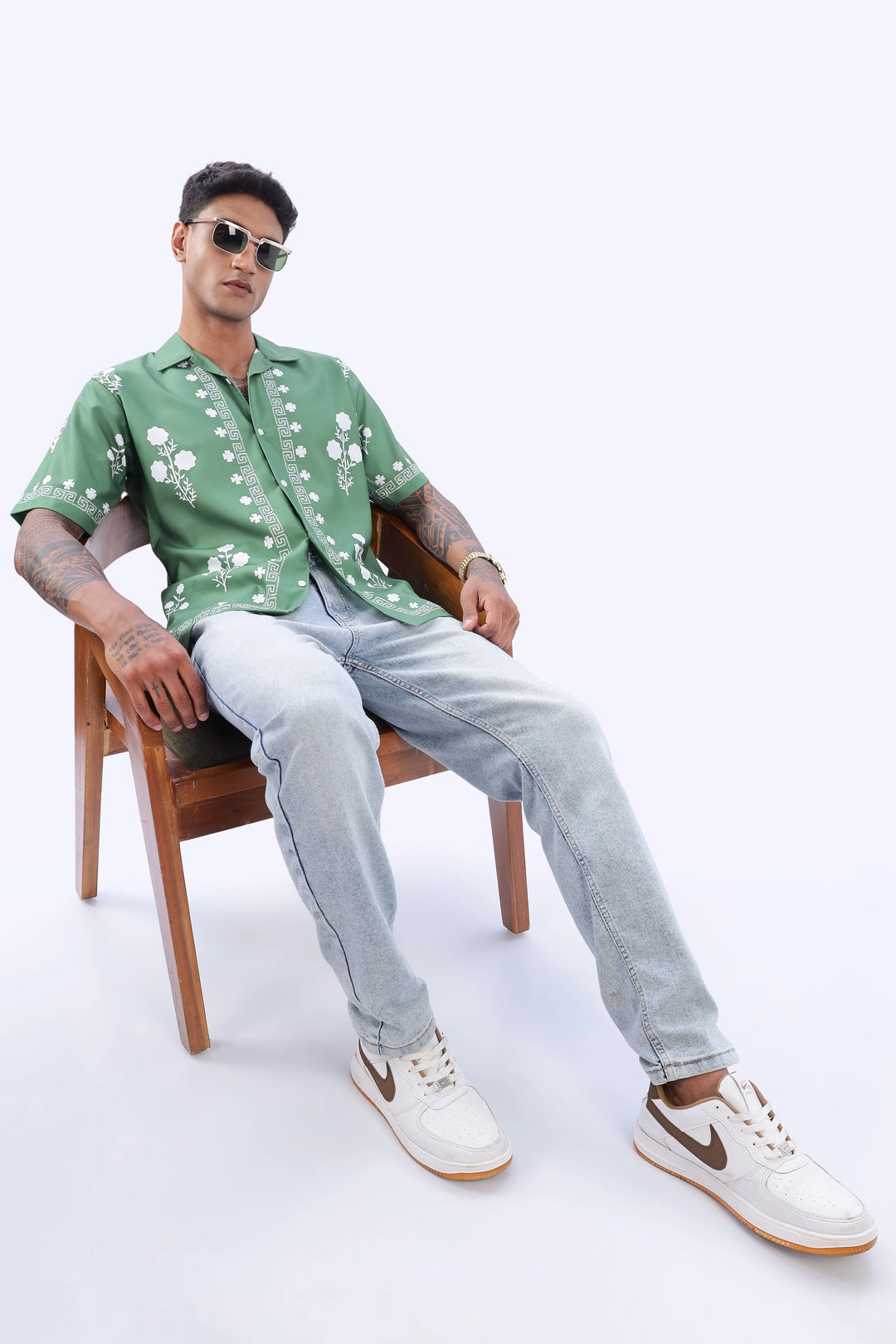 Green border printed camp collar short sleeve shirt