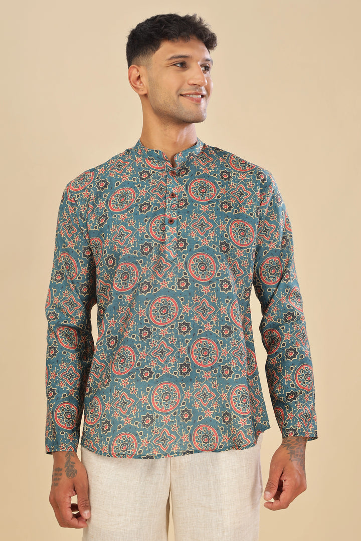 Green ethnic printed linen short kurta