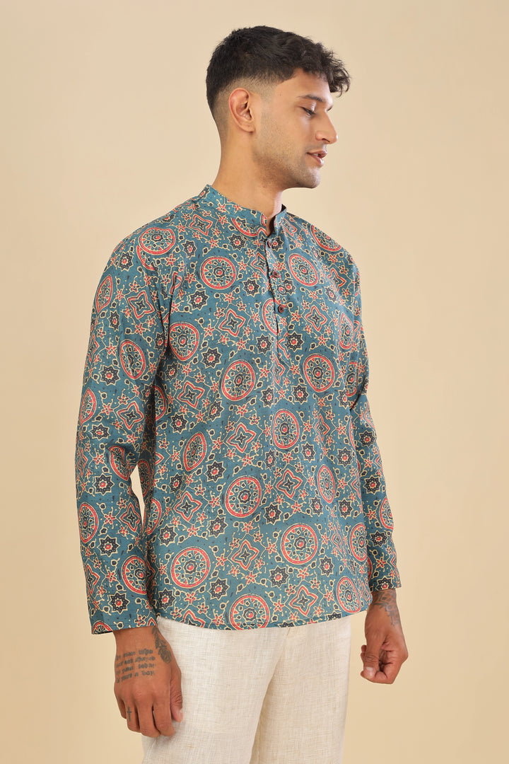 Green ethnic printed linen short kurta