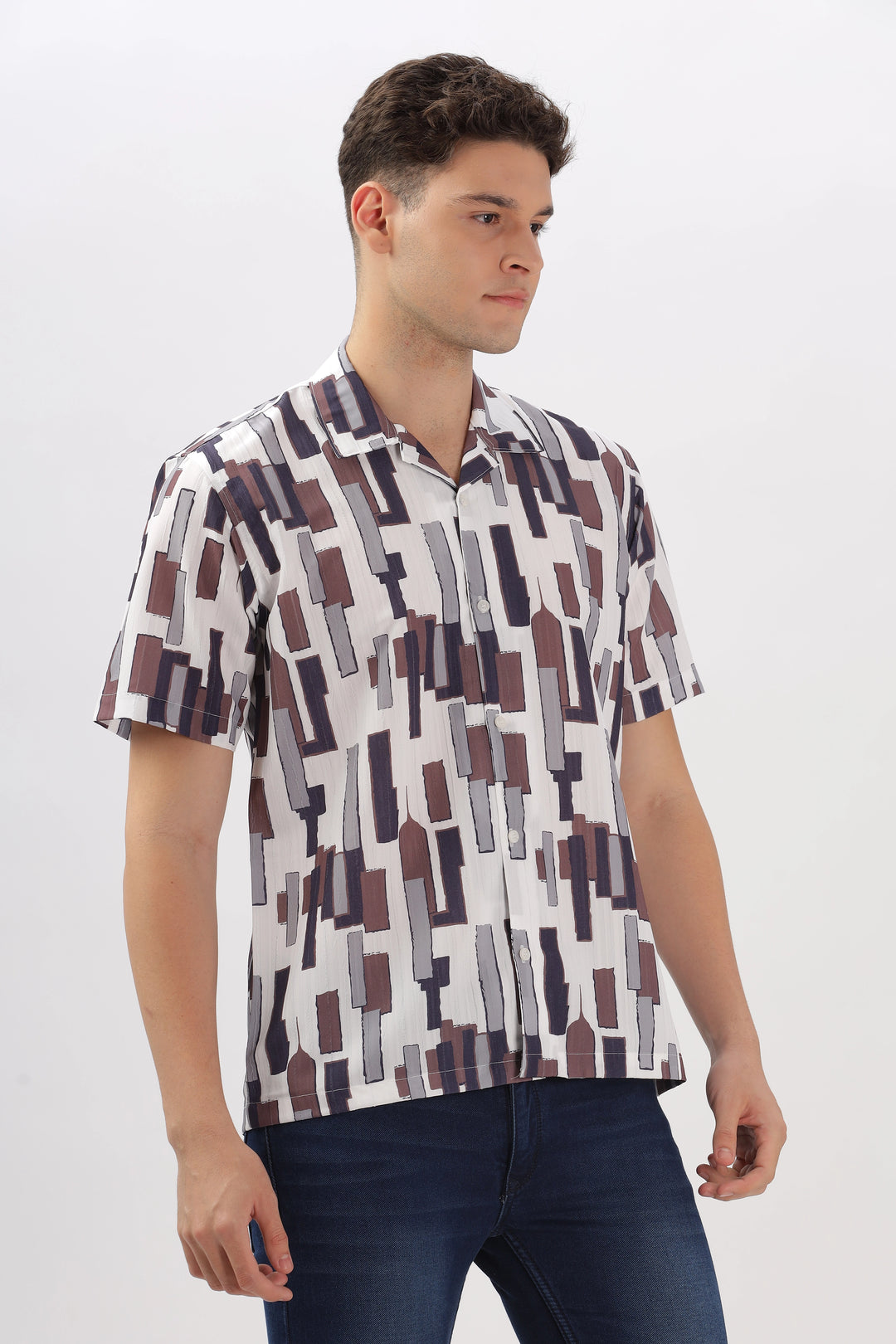 White and brown abstarct printed popcorn shirt