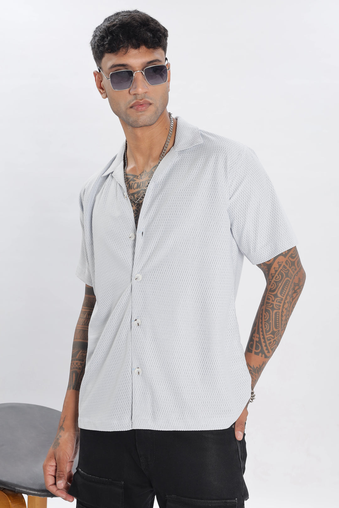 シャツ HUECLOSET Net Half Shirt Lightgrey textured half sleeve shirt online at vestirio