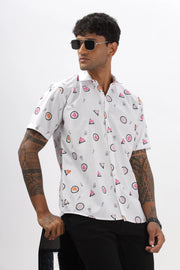 White triangle and round shape printed shirt