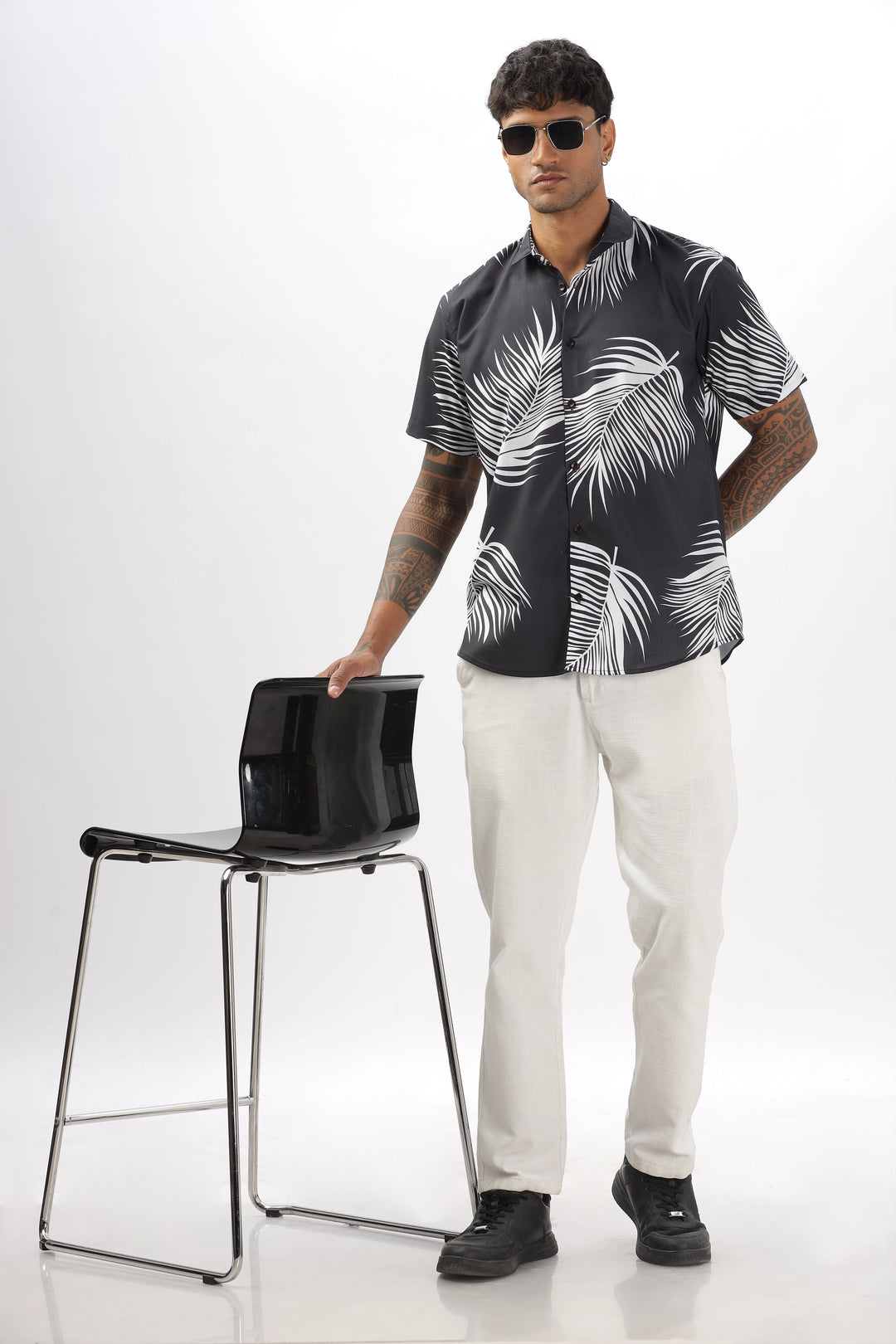 Black palm leaves printed shirt