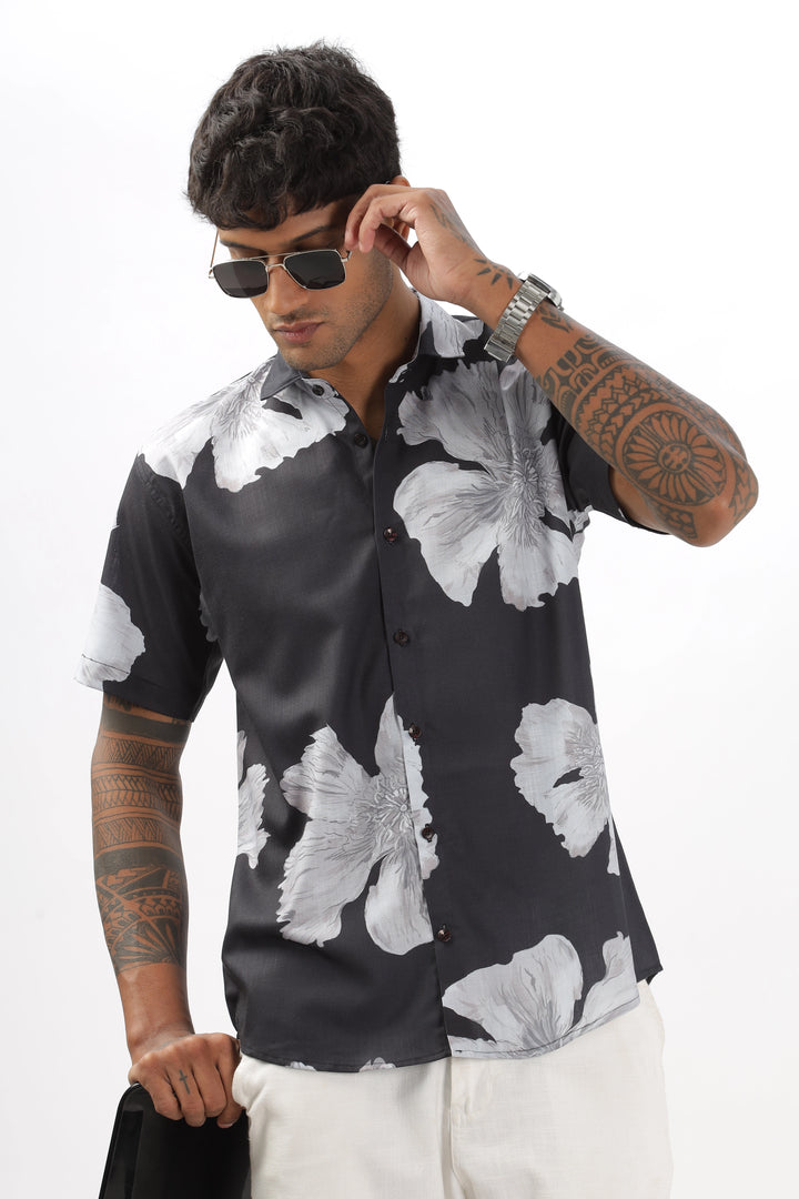 Black big flower printed shirt