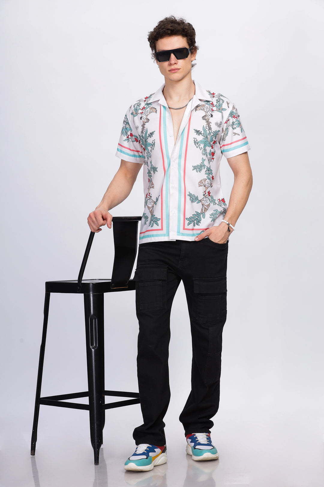 White flower border printed half sleeve shirt