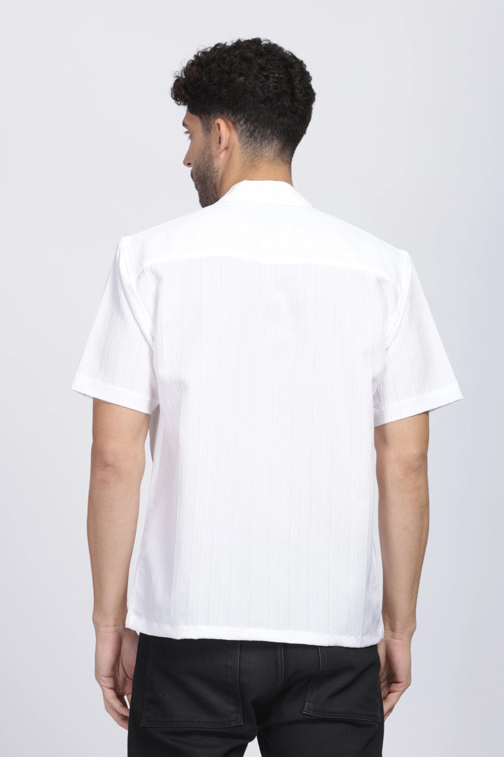 White popcorn half sleeve shirt