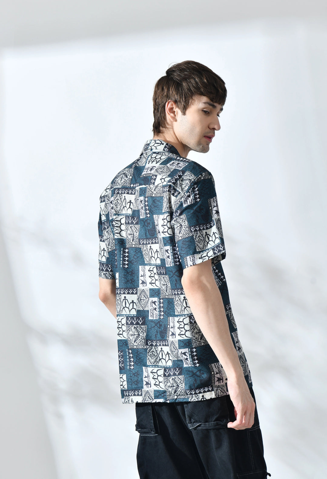 Green graphic printed half sleeve shirt