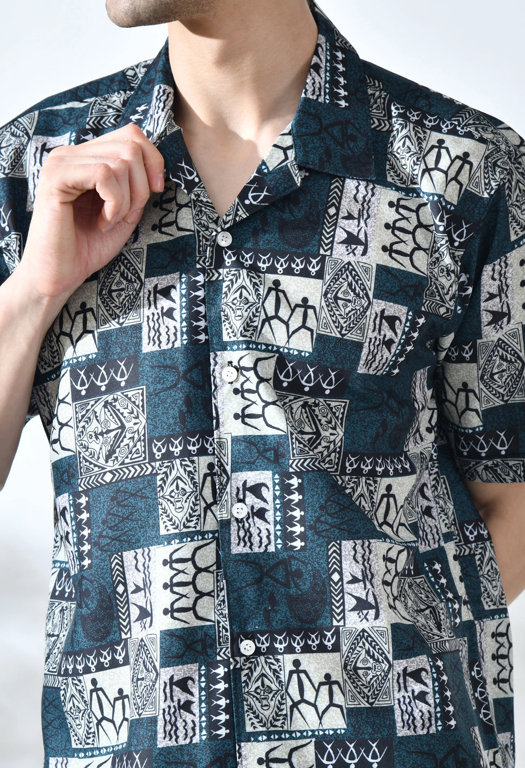 Green graphic printed half sleeve shirt