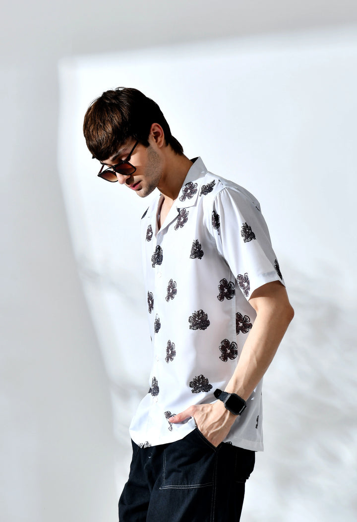 White floral printed hawain collar shirt