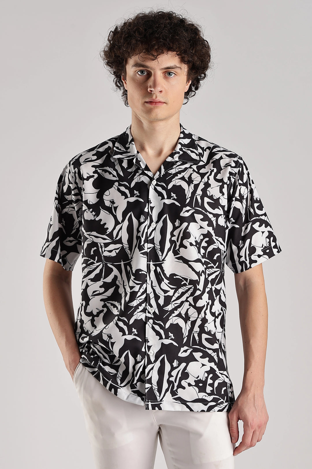 Black patterned resort wear shirt for men