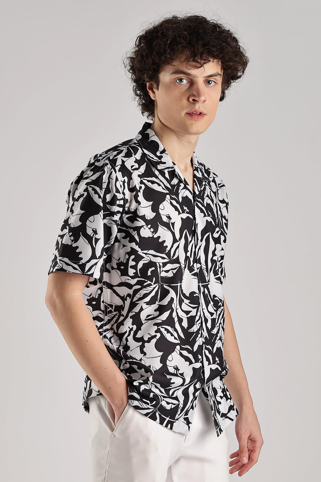 Black patterned resort wear shirt for men