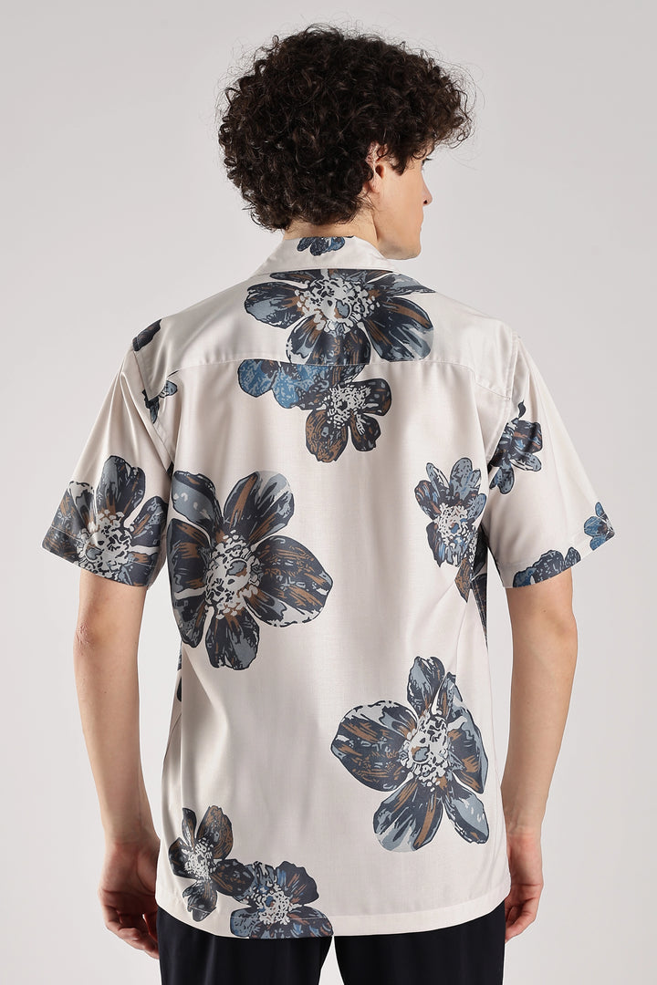 Biege blossoms printed short sleeve shirt